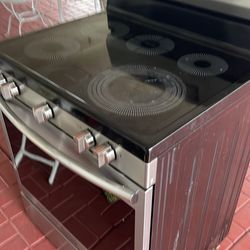 Frigidaire stove