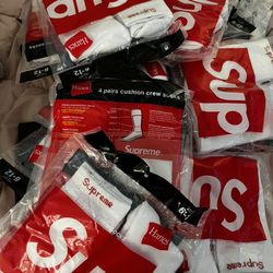 Hanes Supreme Socks 