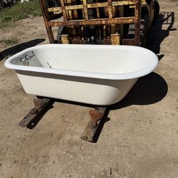 Classic cast iron above ground bath tube
