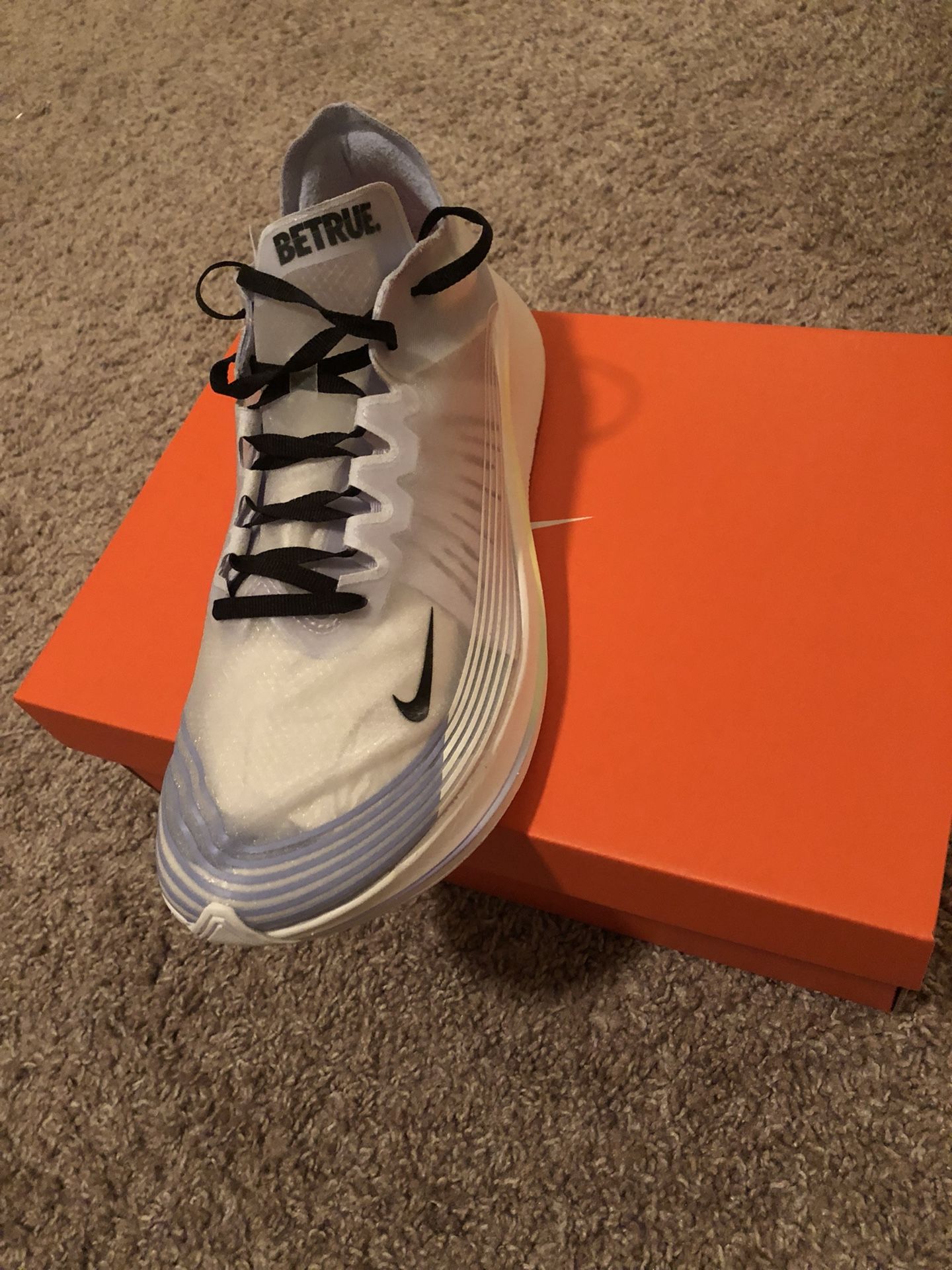 Nike zoom fly betrue DS for Sale in Plano, TX - OfferUp
