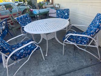 5 pcs vintage Sets 4 homecrest lounge chairs cast aluminum and darlee tabke