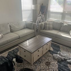 2 Couches. (sofa & Loveseat) 