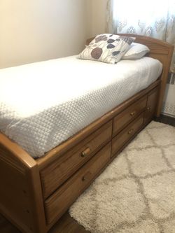 Stanley ashwood bed and desk set