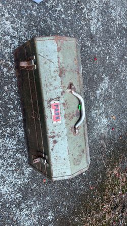 Vintage Metal Tool Box PARK Model  85557 Toolbox