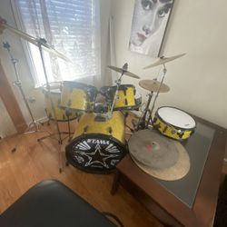 Tama Drum Set 