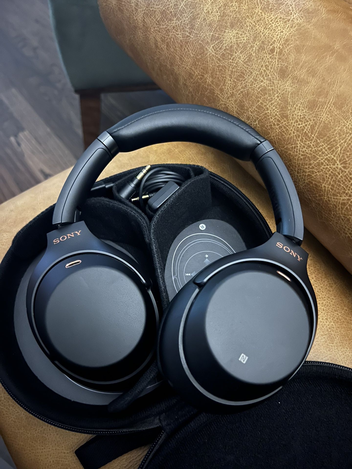 SONY WH-1000XM3 Wireless Noise canceling Stereo Headset