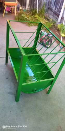 Green Hay Feeder