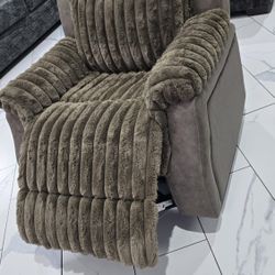 Recliner And Rocker 