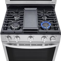 LG Smart Gas Range Air Fry, Convection, Stainless  Brand New 1,050 OBO
