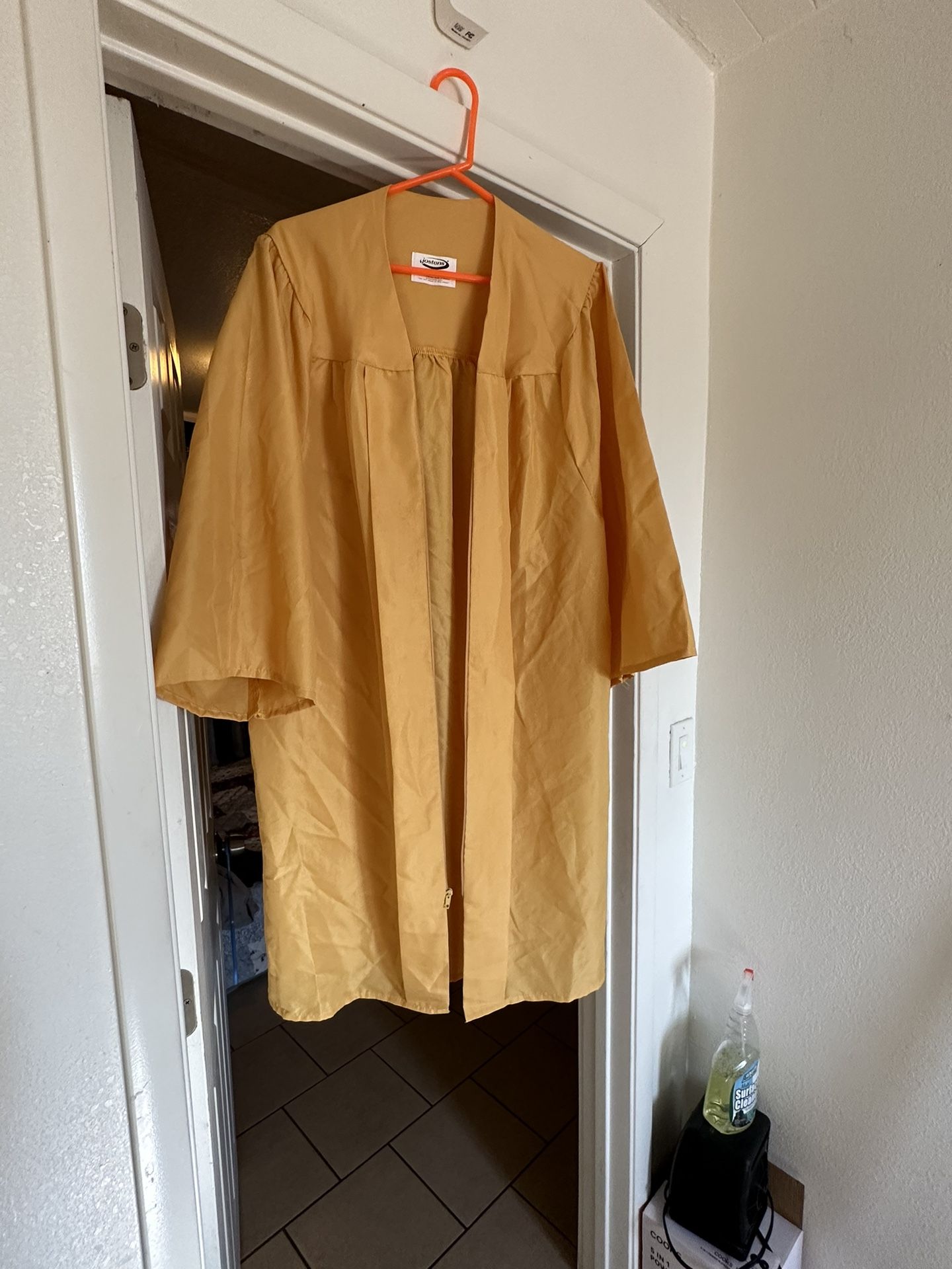 High School Graduation Gowns