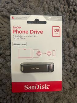 SanDisk 128GB flash drive for iPhone