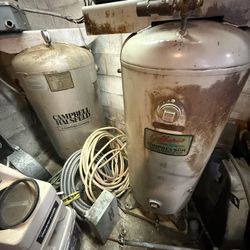 GILBARCO Vintage Commercial 1/2” air compressor + Extras
