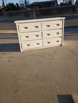 Dresser