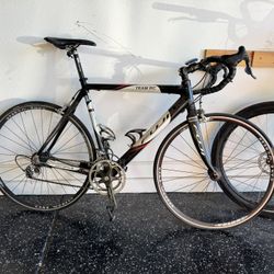 FULL CARBON Fuji Team RC Road Bike
