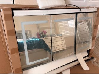 LED MIRROR