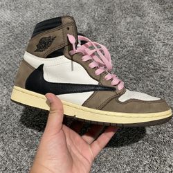 Jordan One Travis Scott Mocha size 8