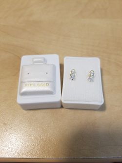 Gold Baby girl Earrings