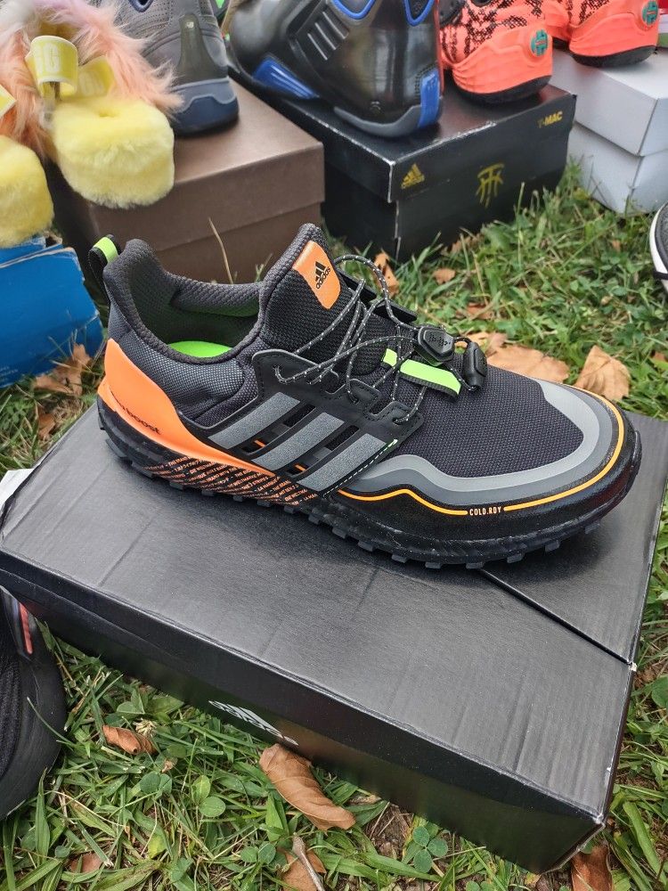 Brand New Adidas Lab Ultraboost Boost Black Sz 8