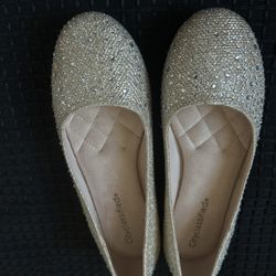 Gold Shoes With Rhinestones 