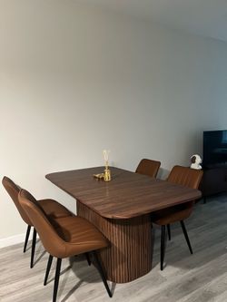 Dining table with chairs