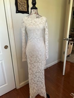 White Floral Lace Long Sleeve Maxi Dress
