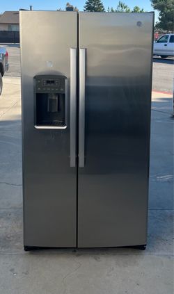 General Electric (GE)  refrigerador