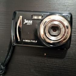 Digital Camera 