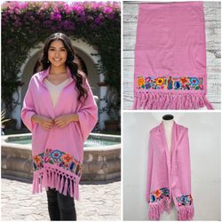 Mexican Embroidered Virgin Mary Our Lady of Guadalupe Shawl Wrap / Chal de la Virgen María Guadalupe
