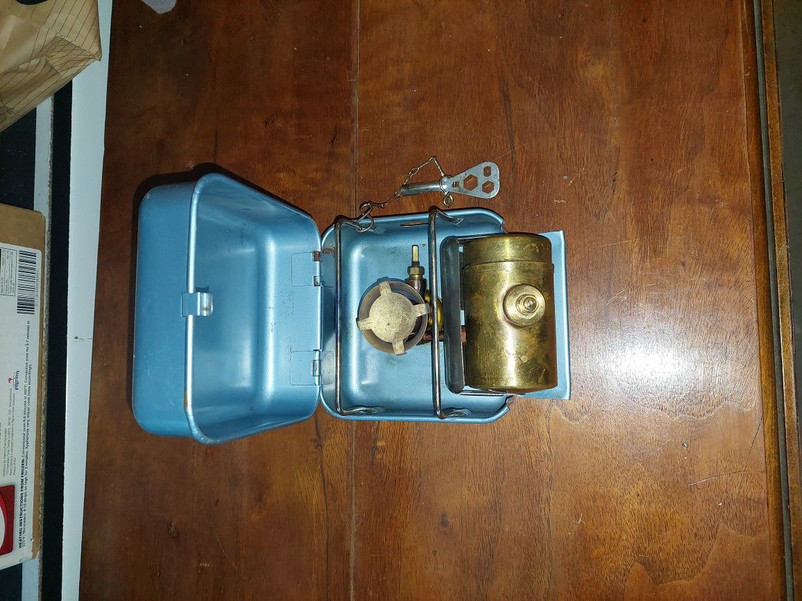 Optimus 8r Backpacking Stove