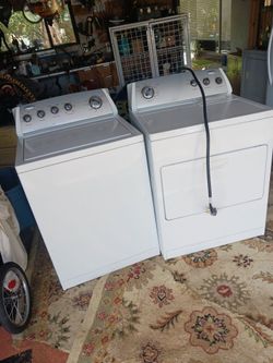 Working heavy duty Whirlpool washer and dryer
