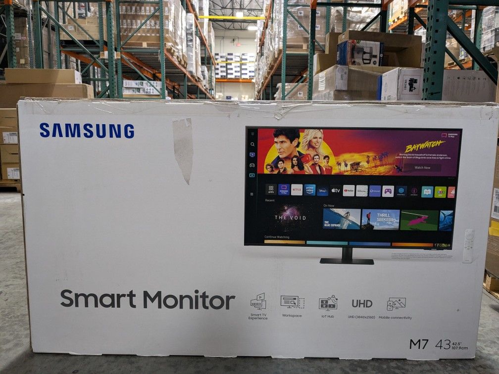 43" Smart Monitor M7 (M70D) 4K UHD with Streaming TV, Speakers and USB-C