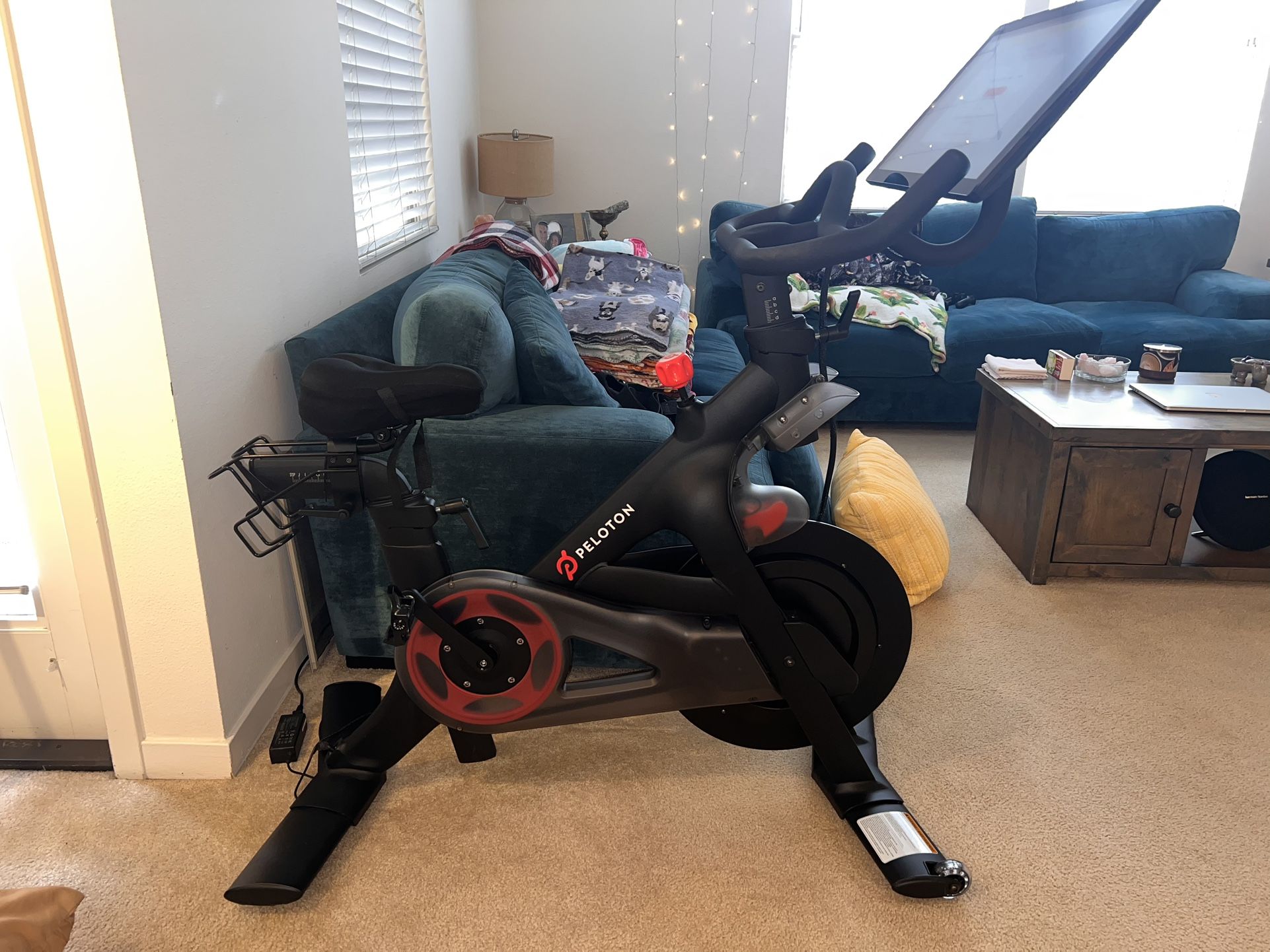 Peloton Bike - Like New