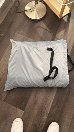 Self inflating twin size mattress