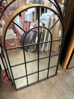 40x30 Arched Black Mirror