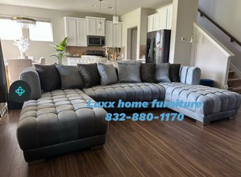 Brand new Sectional sofa gray