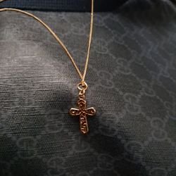 Gold Chain With Cross Pendant 