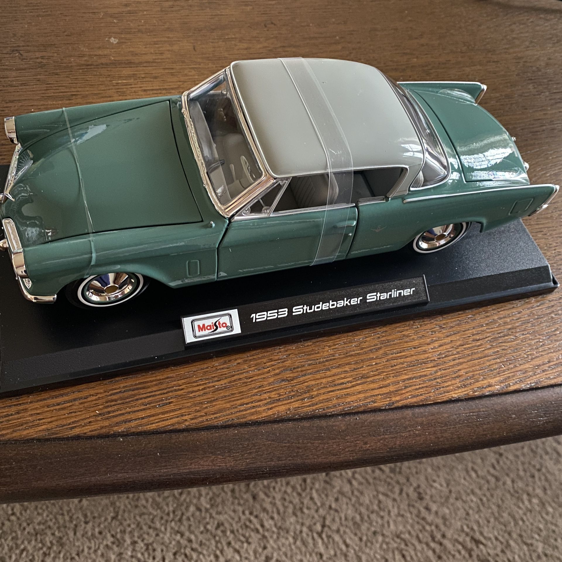 New Collector Vehicle /Toy 1953 Starliner