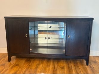 Dark wood credenza / tv stand. Good Conditions on