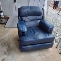 FREE Manual full recliner Cherry Valley