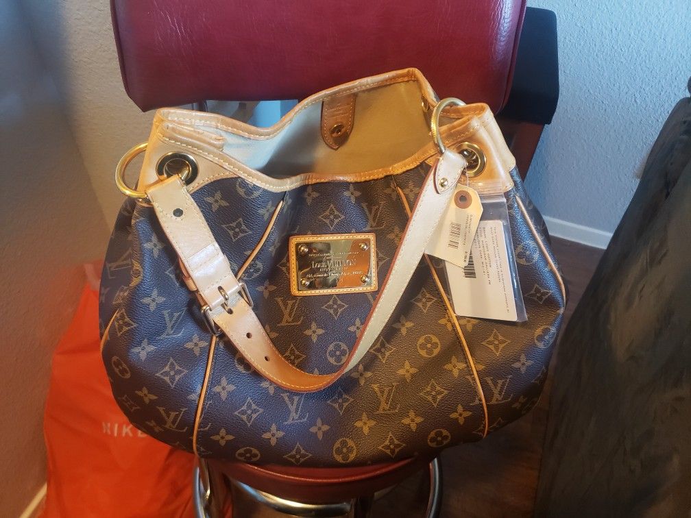 Louis Vuitton Monogram Galliera PM