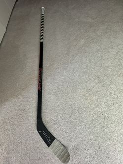 SELLING: HOF MARIAN HOSSA CHICAGO BLACKHAWKS CCM GAME USED STICK
