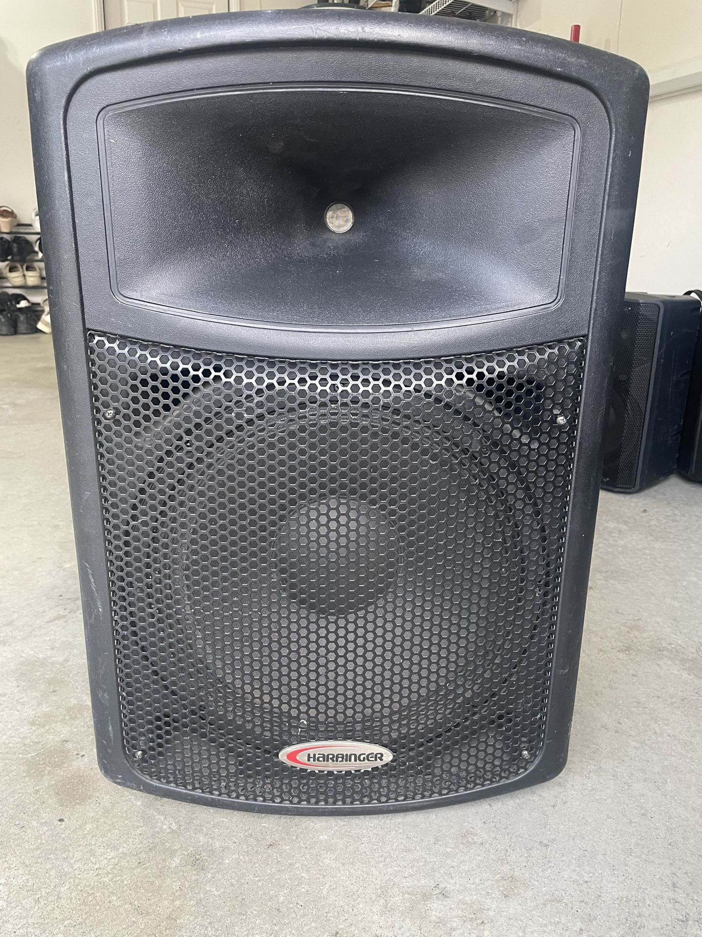 Powered Speaker