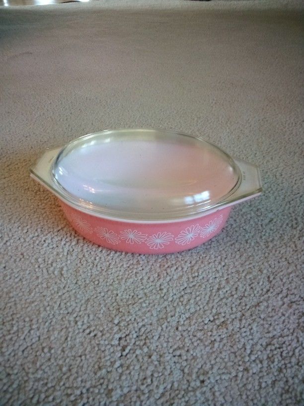 Vintage Pyrex 2.5qt Pink Daisy Cinderella Casserole Dish