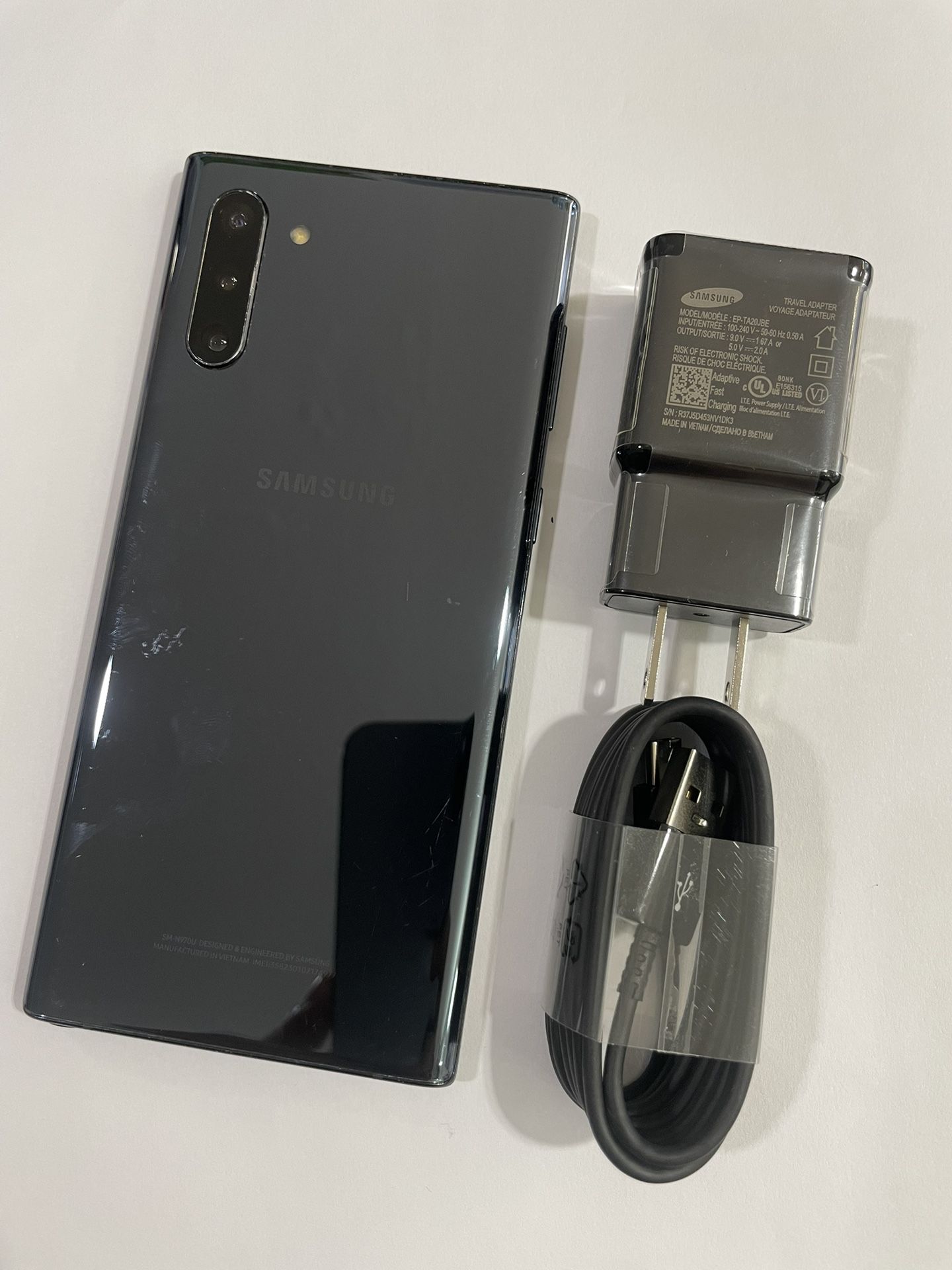 Factory Unlocked Samsung Galaxy Note 10 256 gb, sold with warranty 