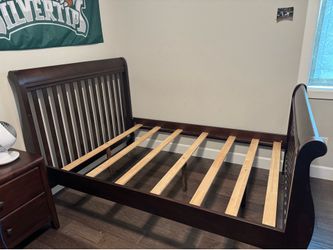 Full size wood bed frame