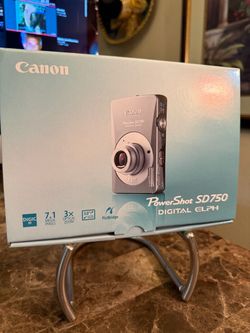 Canon PowerShot SD750 7.1MP Digital Elph Camera with 3x Optical Zoom (Silver)