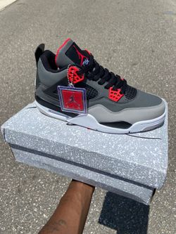 Brand New Jordan 4 Retro Infrared (2022)