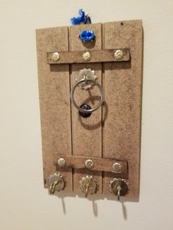 wall keys hanger