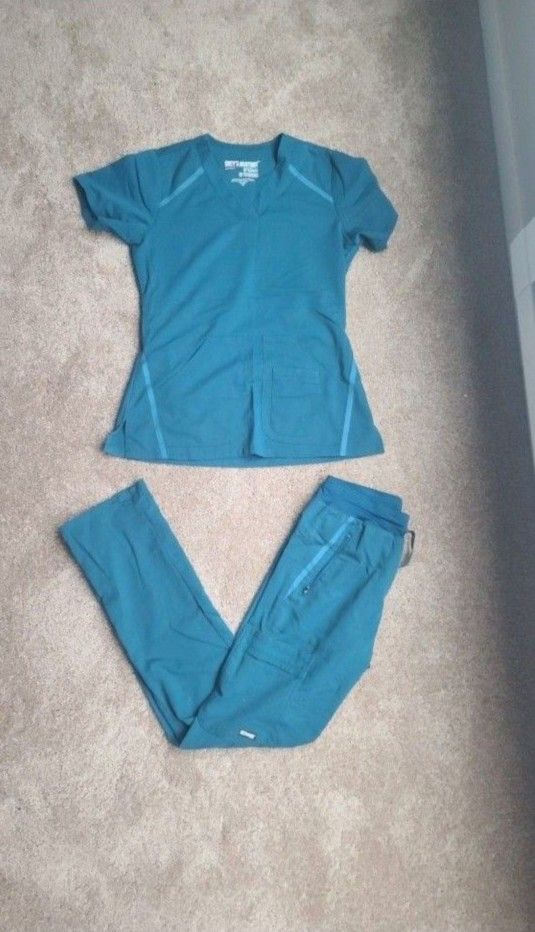 GREY'S ANATOMY SCRUBS SET