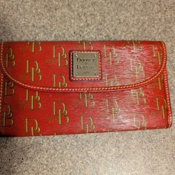 Dooney And Bourke Wallet